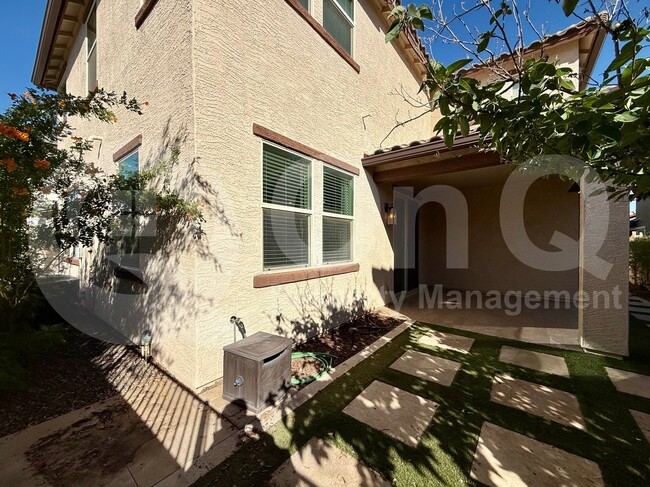 Building Photo - 16525 W Jenan Dr