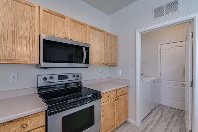 Building Photo - 965 Evening Star Ct