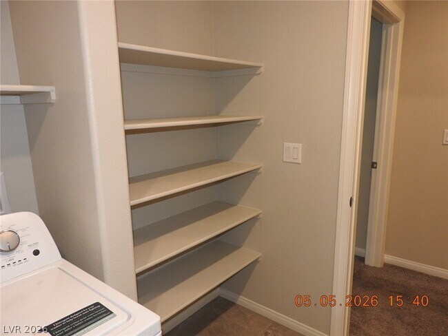 Building Photo - 5312 Appledale St