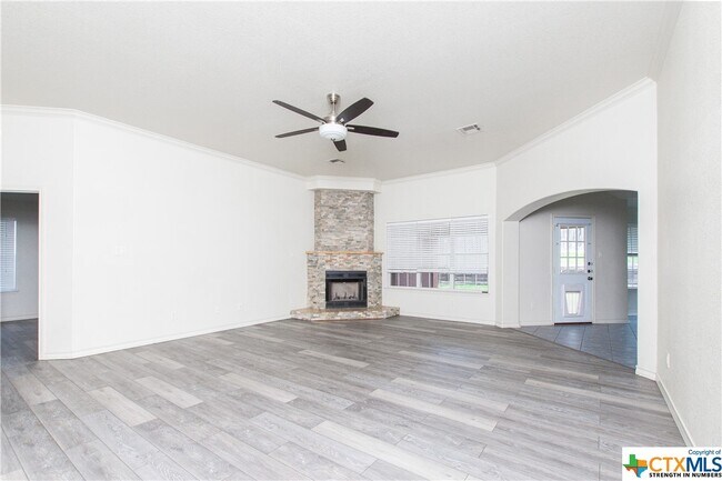 Building Photo - 2903 Scottsdale Dr