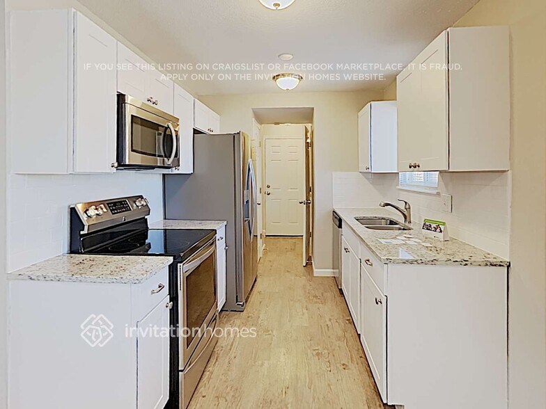 Building Photo - 4797 S Quintero St