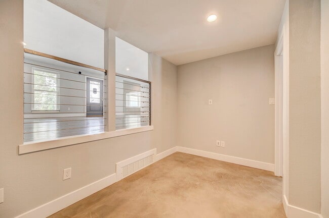 Building Photo - 1671 Summernight Terrace