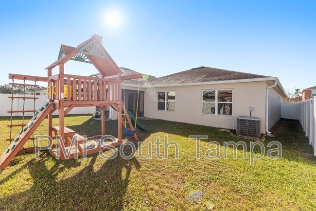 Building Photo - 10602 Massimo Dr