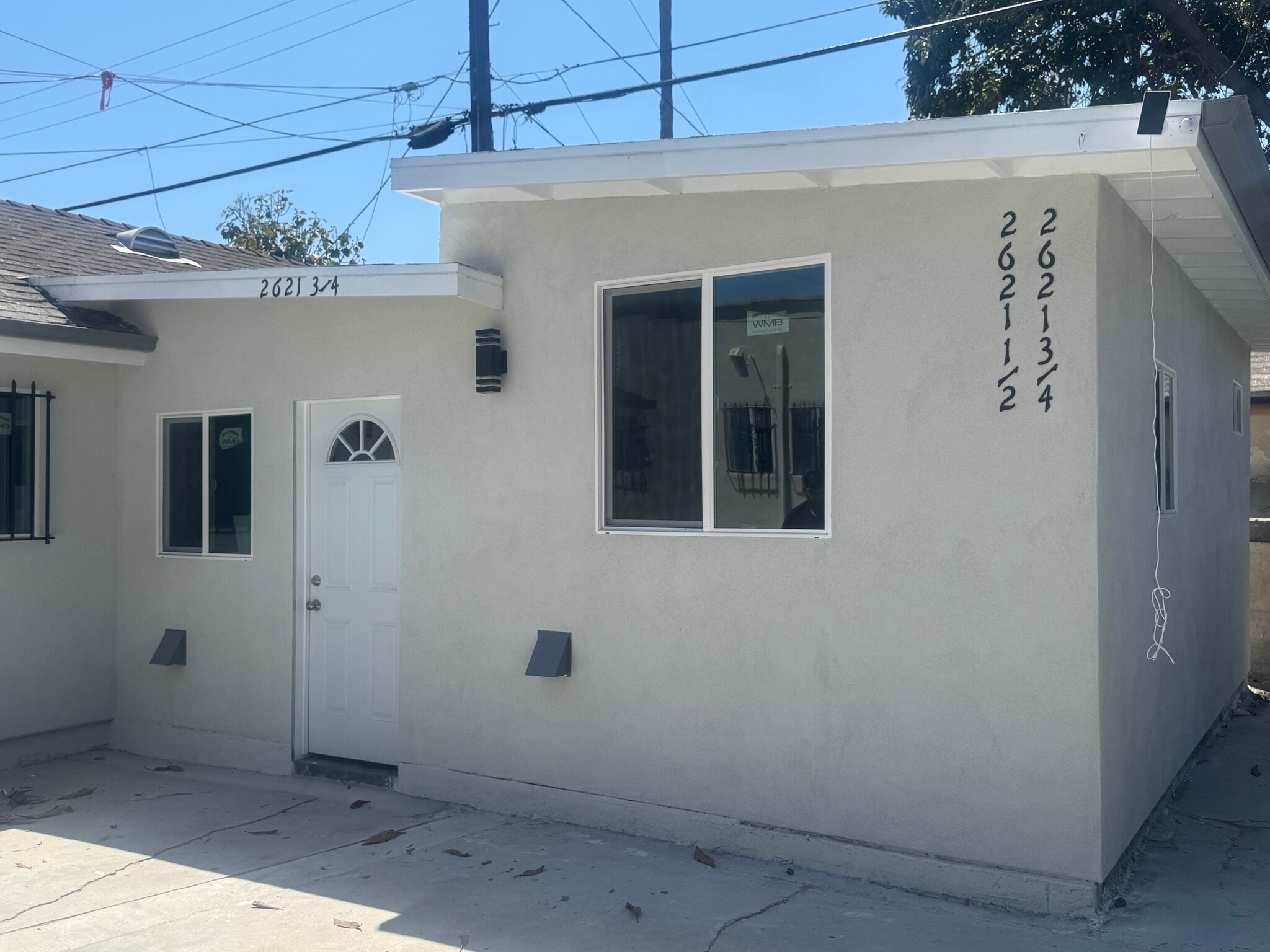 Building Photo - 2621 Hillcrest Dr