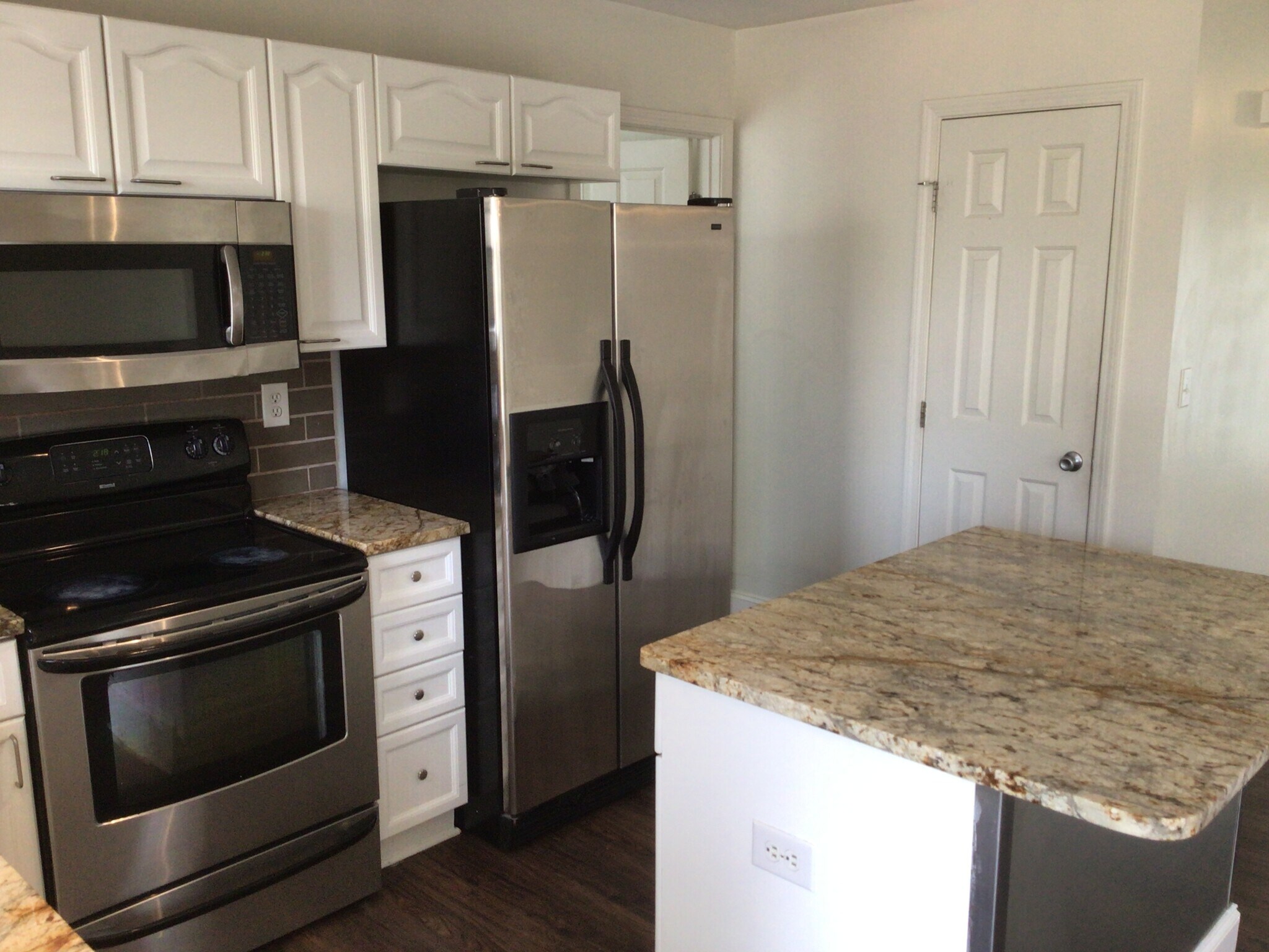Building Photo - 9634 Brookmere Ln