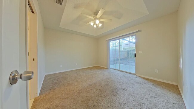 Building Photo - 113 Oakhill Ave