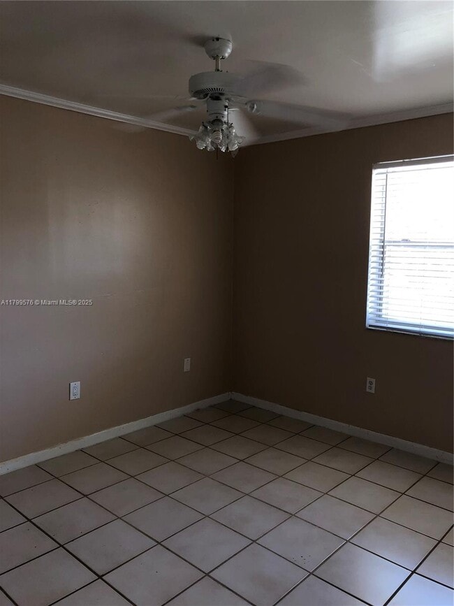 Building Photo - 15421 SW 81st Cir Ln