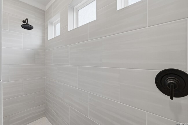 Building Photo - 5125 Blue Ivy