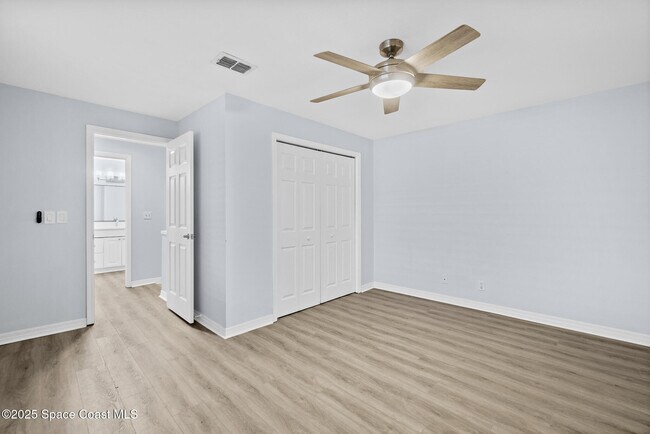 Building Photo - 8753 Live Oak Ct