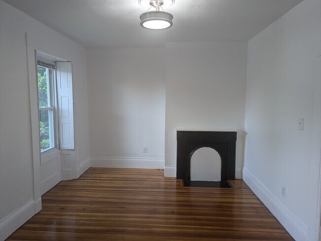 Building Photo - 9 A Ellis St