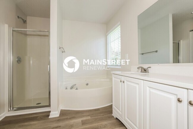 Building Photo - 3 Bedroom Pet-Friendly Home in Greensboro,...