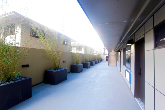 Building Photo - 1310 Pensacola St