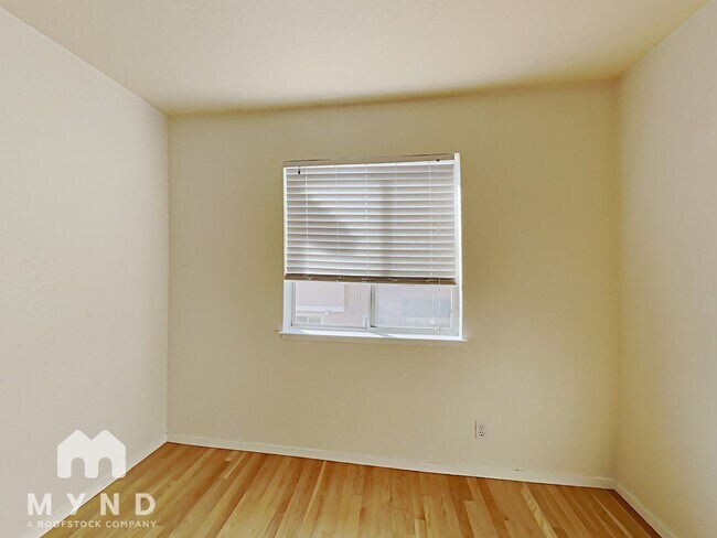 Building Photo - 38830 Garibaldi Common