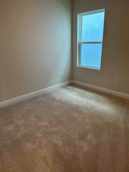 Building Photo - 6249 Roadstead Ct