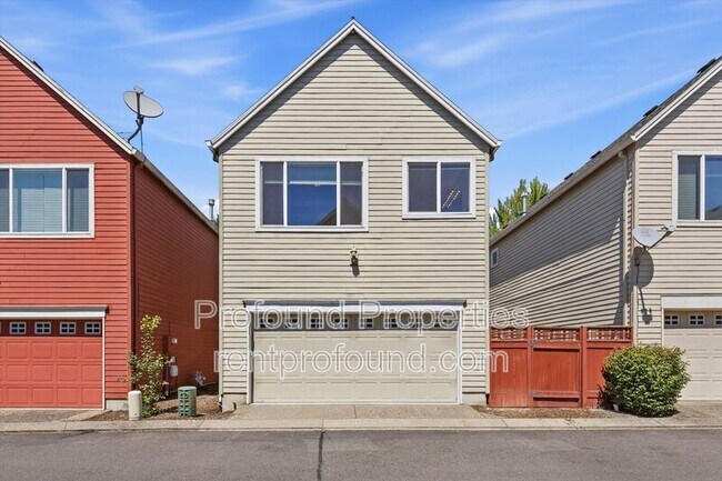 Building Photo - 1140 SE Tamango St