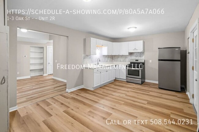 Building Photo - 1-3 Oak St --Unit 2R