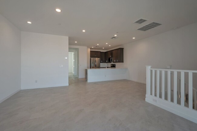 Building Photo - Brand New Luxurious Townhome in Warner Meadow