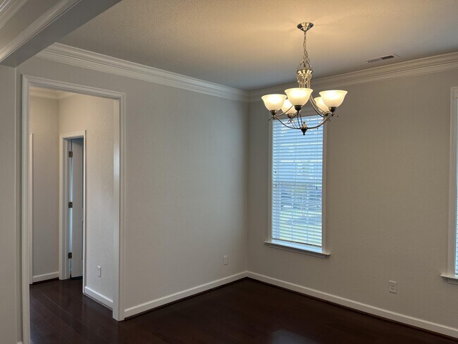 Building Photo - 139 Wineberry Wy
