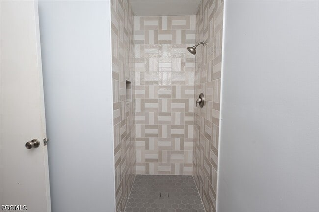 Building Photo - 26510 Southern Pines Dr