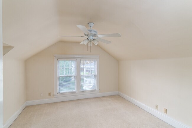 Building Photo - 601 Rushton Rd