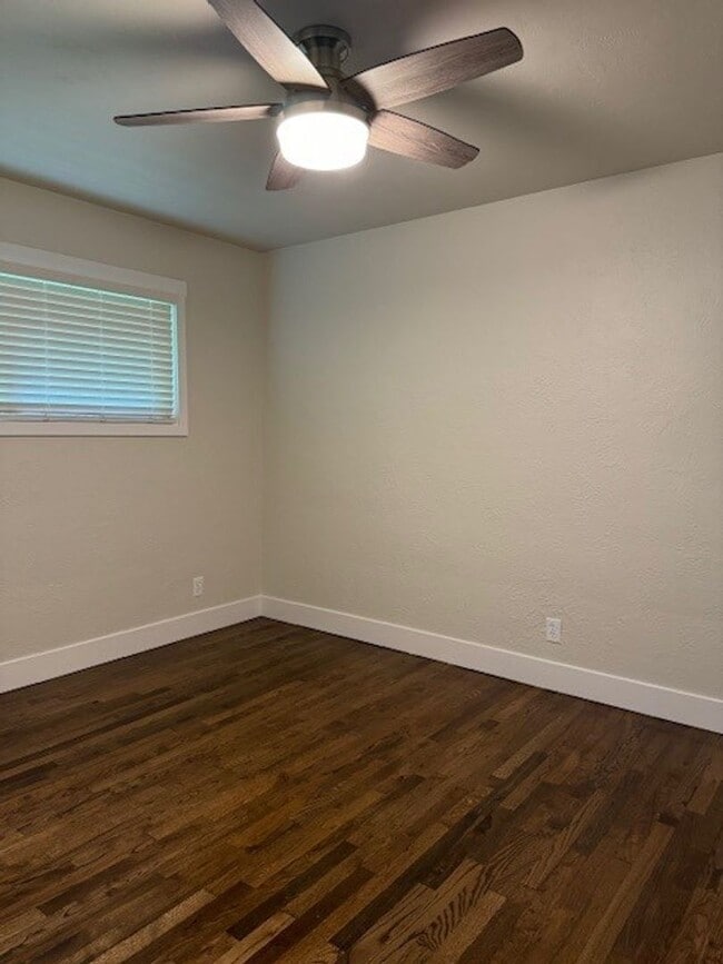 Building Photo - 182-Summer St