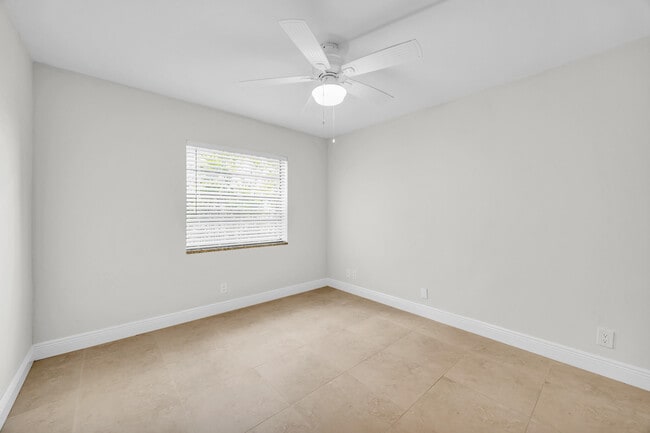 Building Photo - 433 Piedmont J