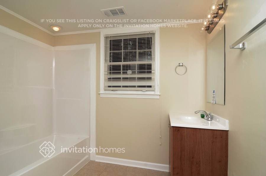 Building Photo - 1360 Hampton Hall Dr NE