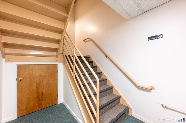 Building Photo - 319 New Britain Rd