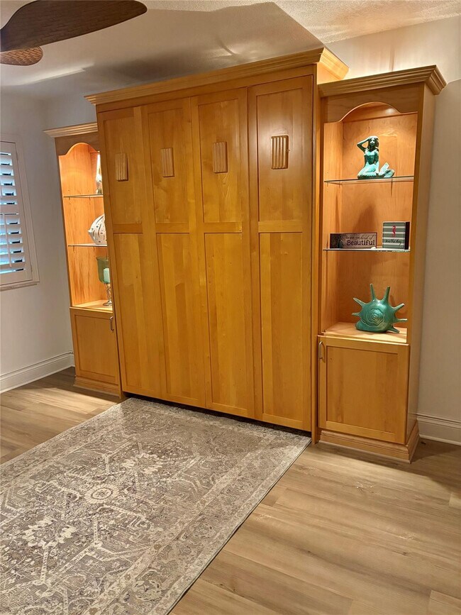 Building Photo - 10980 S Ocean Dr