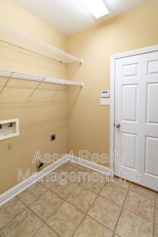 Building Photo - 6451 Ridgewalk Ln