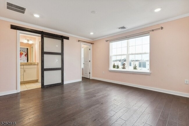 Building Photo - 12 Gerhard Pl