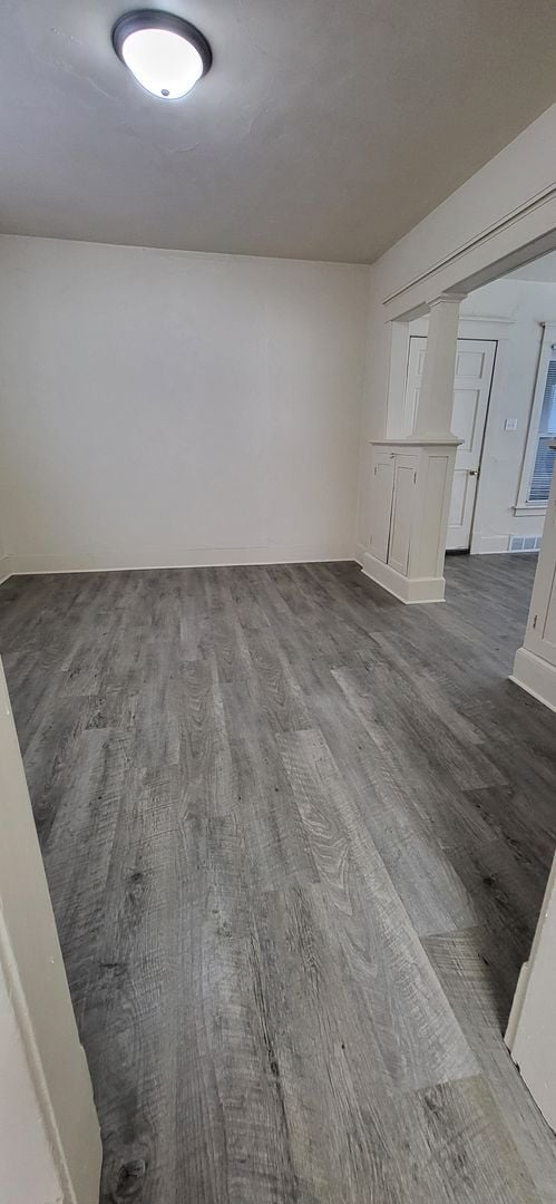 Building Photo - 3 bedroom 1 bath House for rent