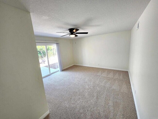 Building Photo - 80 N Lucas Ct