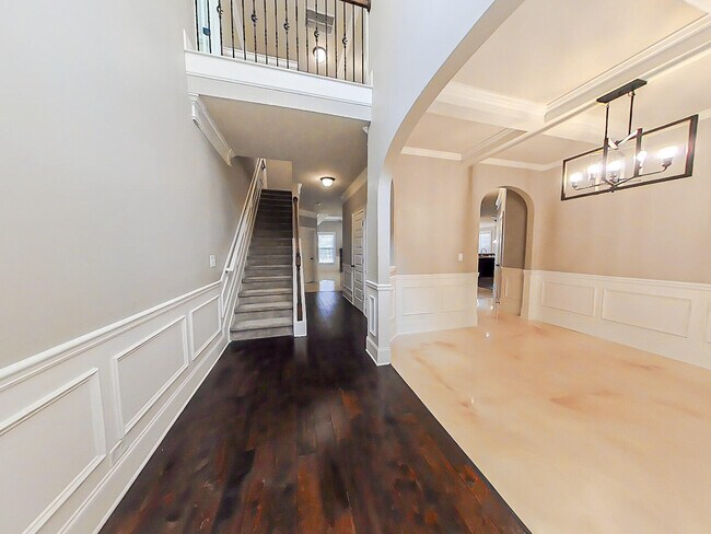 Building Photo - 2476 Sunflower Dr