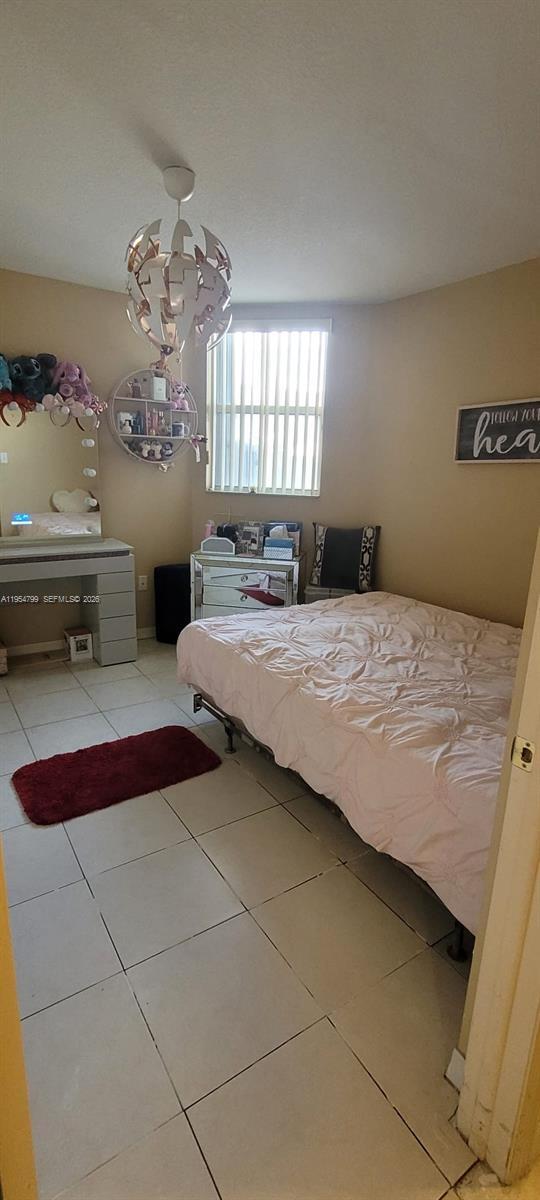 Building Photo - 905 Northwest Dr