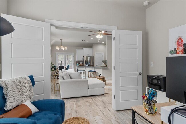 Building Photo - 127 Thelonious Dr