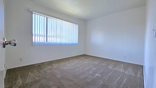 Building Photo - 2344 Canyon Park Dr
