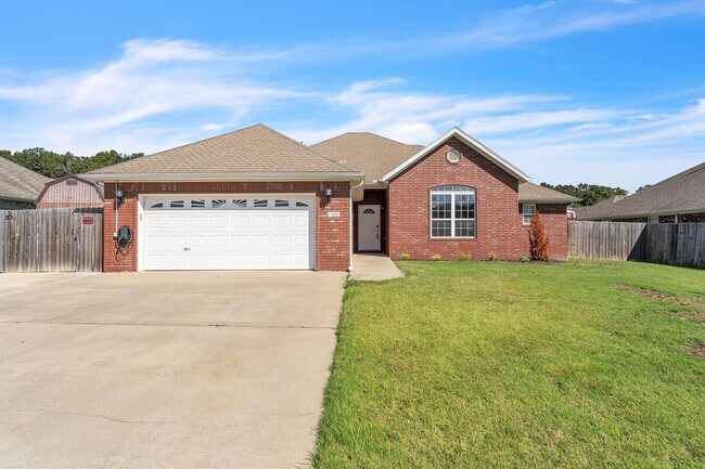 Primary Photo - 3/2 Home with EV Charger, Great Outdoor Sp...