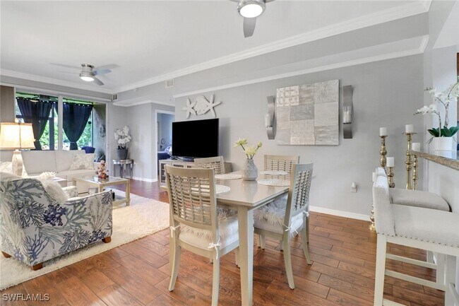 Building Photo - 10126 Villagio Palms Way
