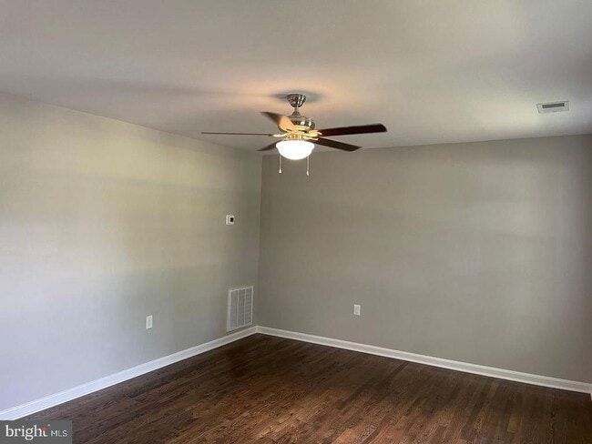 Building Photo - 108 Hunter Run Rd