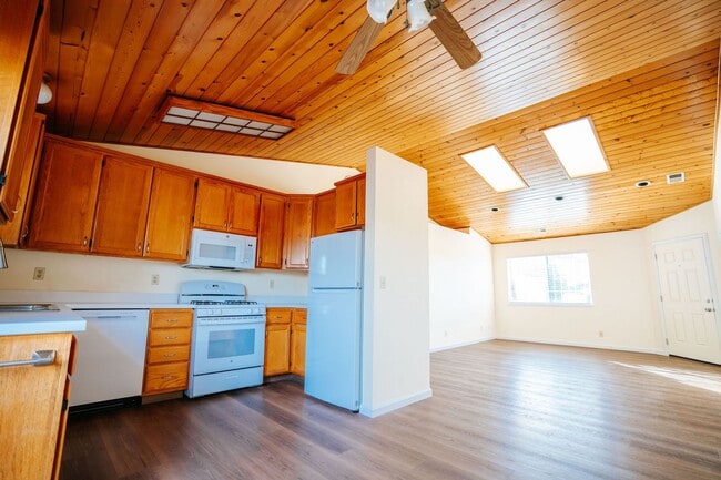 Building Photo - Fully Remodeled 3-Bedroom Home in McKinleyville