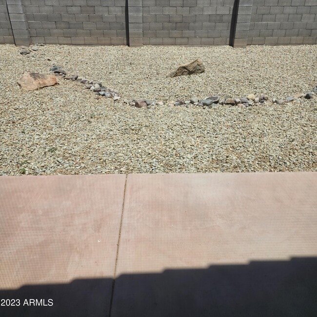 Building Photo - 15864 W Evans Dr