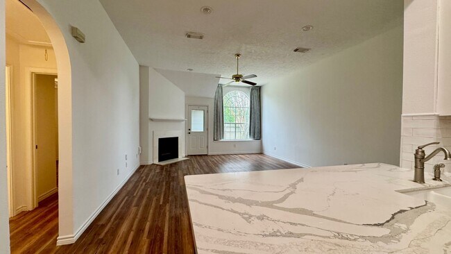Building Photo - 15027 Winding Black Cherry Ln