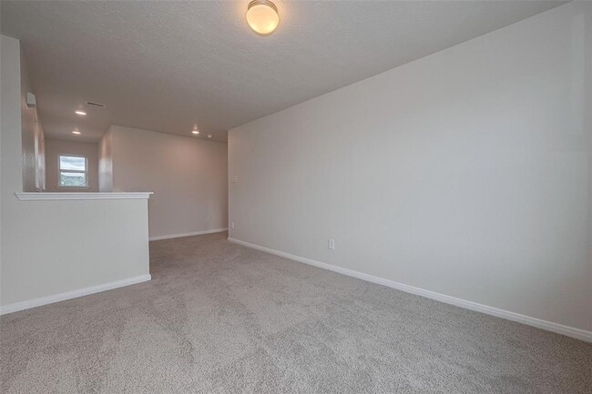 Building Photo - 16360 Oakside Hollow Ln