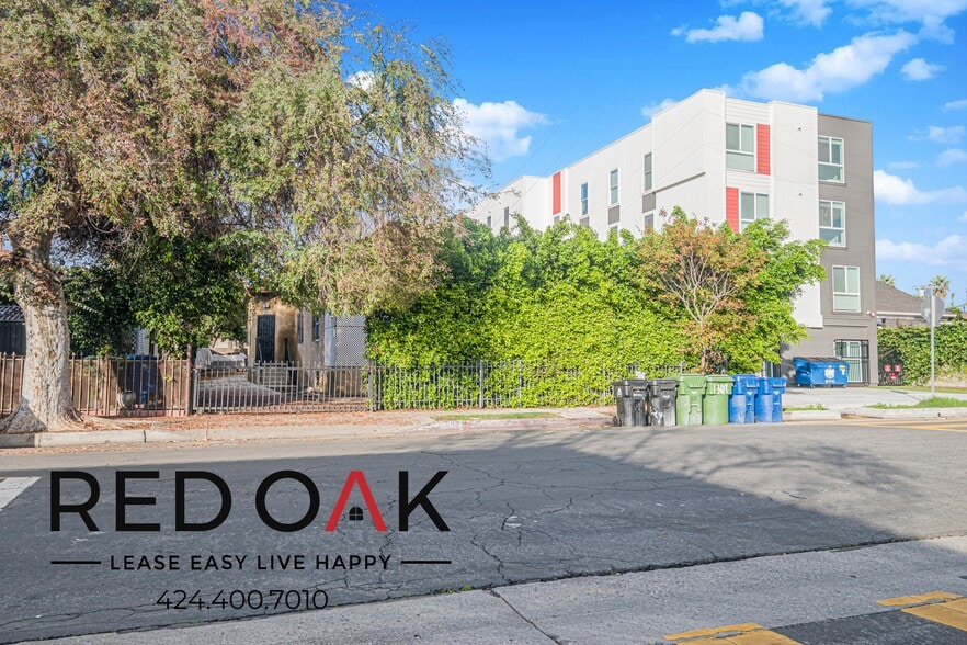 Building Photo - 1309 W 36th Pl