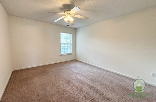 Building Photo - 106 Thurber Way