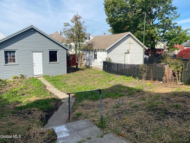 Building Photo - 1755 Avenue B