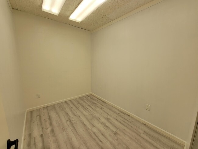 Building Photo - 1901 Railroad Ave