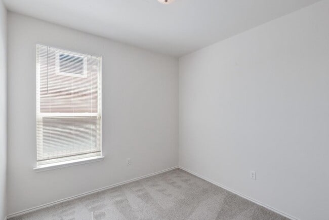 Building Photo - 7712 Peccary Dr