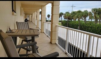 Building Photo - 3802 Gulf of Mexico Dr